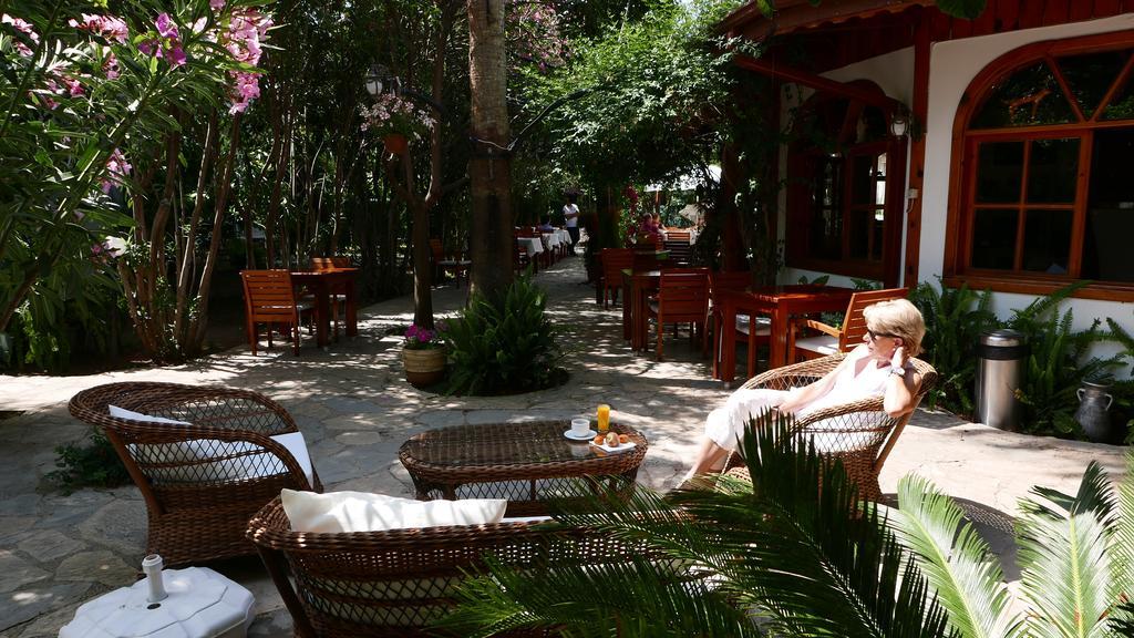 Aida Hotel Çıralı Exteriör bild