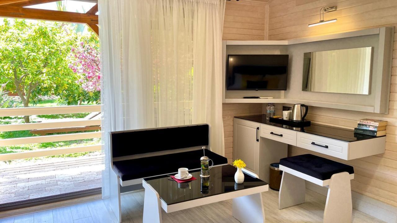 Aida Hotel Çıralı Exteriör bild