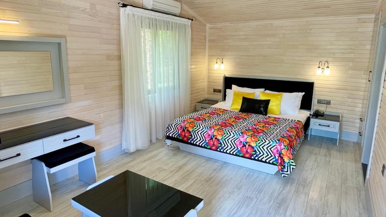 Aida Hotel Çıralı Exteriör bild